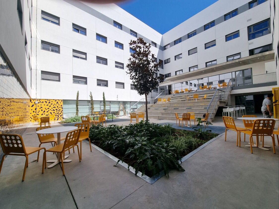 Inaugurada la residencia de estudiantes que Eiffage Conscytec, en UTE con DBD, ha construido para Urbania en Sevilla